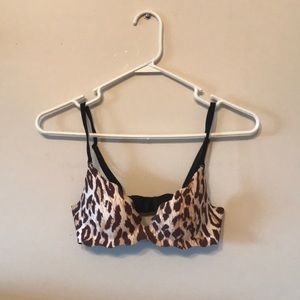 Victoria’s Secret 32B “Secret Embrace” Push-Up Bra
